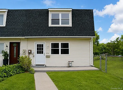 219 Chrystal Dr Photo 1