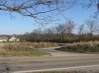 3320 Shakertown Rd, Dayton, OH 45434