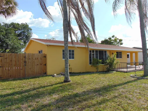 6512 NW 9th Street, Margate, FL 33063