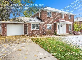 228 Cummings Ave NW, Grand Rapids, MI