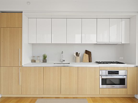 4th image of 605 W 42nd St APT 44F