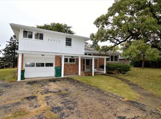 23712 W McClintock Rd, Channahon, IL 60410