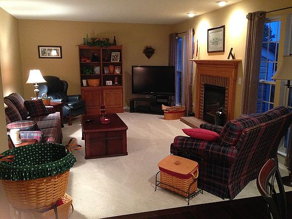 5th image of 39264 Camelot Way