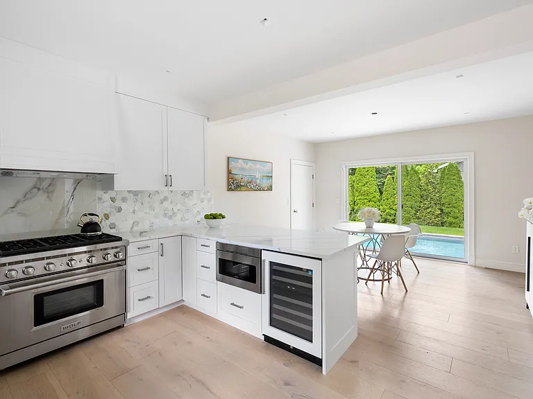 48 Beechwood Dr — Photo 8