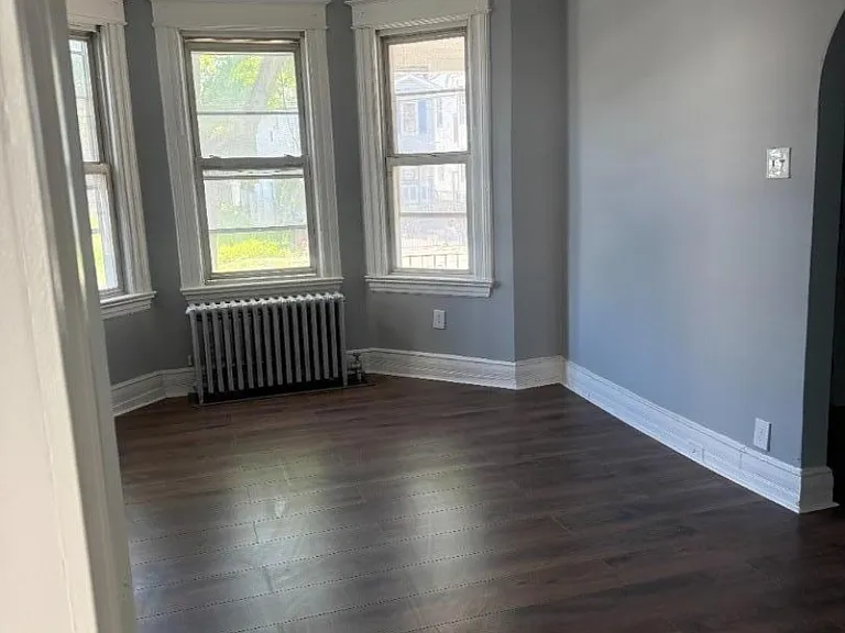 81 Rose Ter — Photo 5