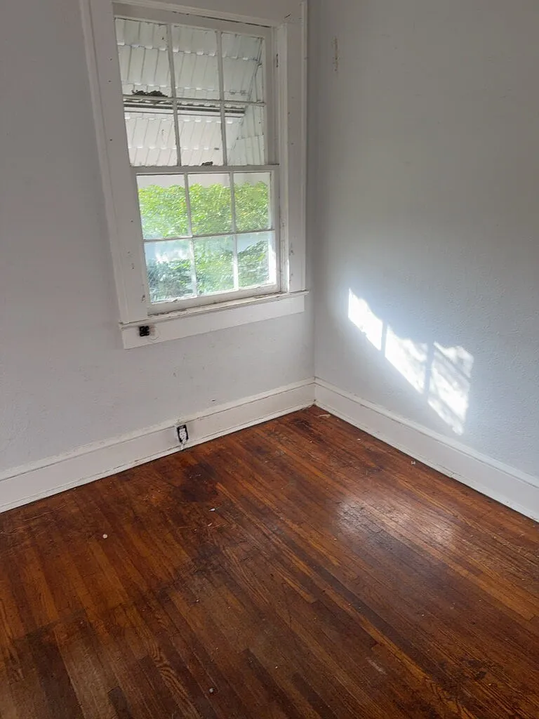 1 bed, 1.0 bath, $750 — Photo 3
