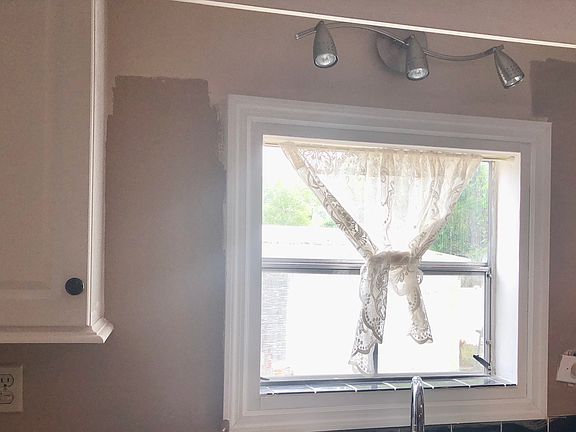 Kitchen new and beautiful