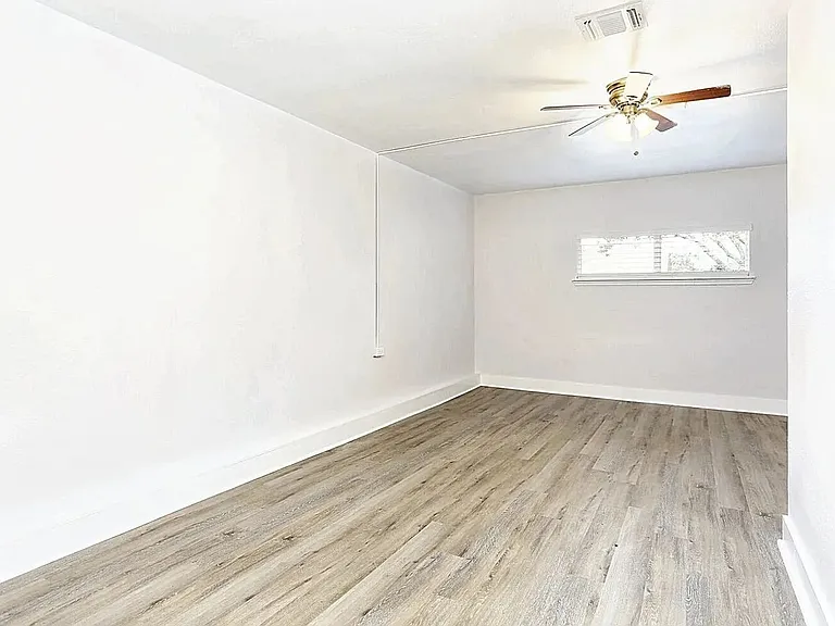 4026 Winter Sunrise Dr — Photo 8
