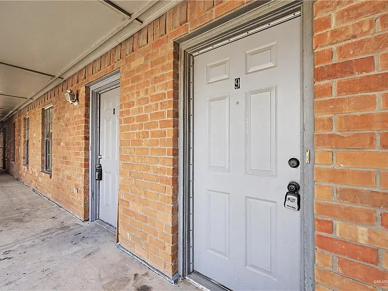 4105 N 24th Ln #9 — Photo 3