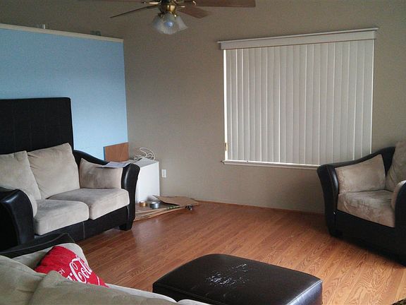 3rd image of 5911 Poinsettia Ct