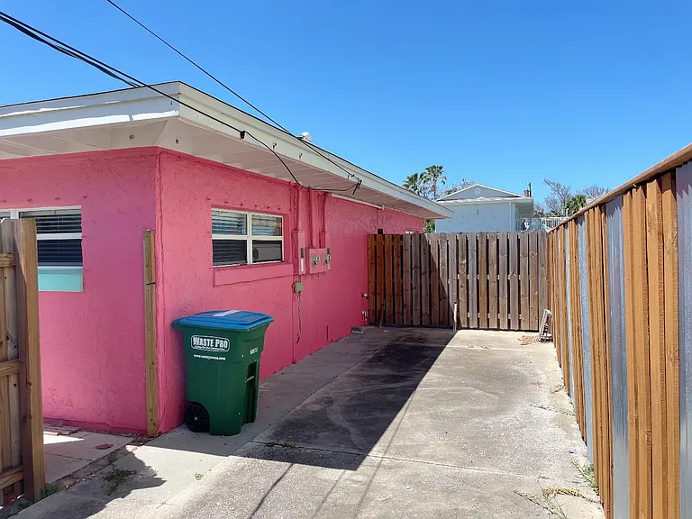 7554 Magnolia Ave #1 — Photo 2