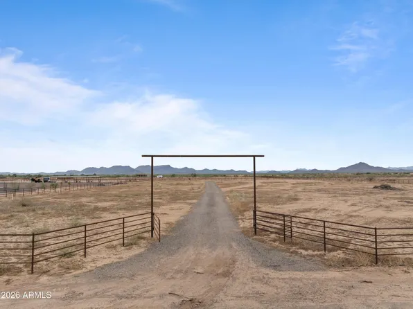 0004 W Long Rifle, Lot 4 Road #4, Aguila, AZ 85320
