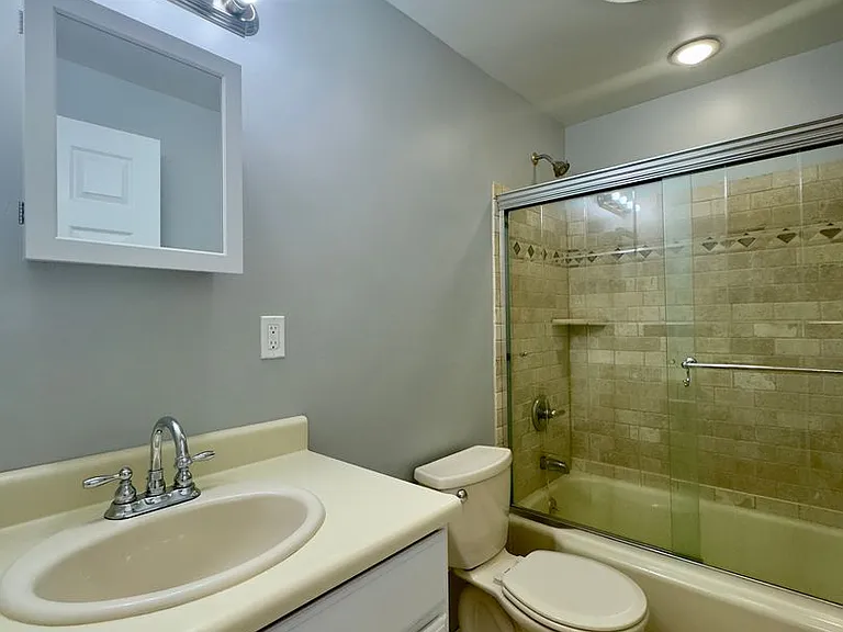 7716 Wynbrook Rd — Photo 12