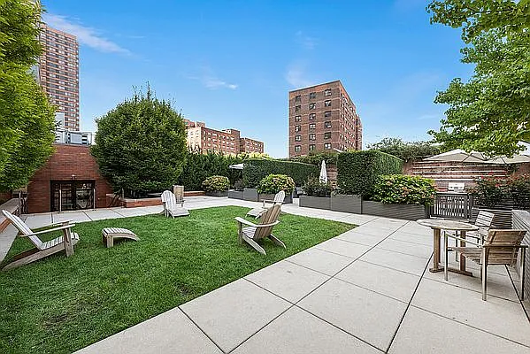 Rented by Compass | media 11