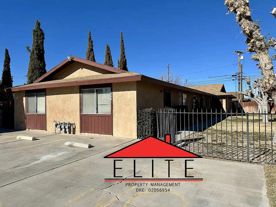 432 W Robertson Rd
