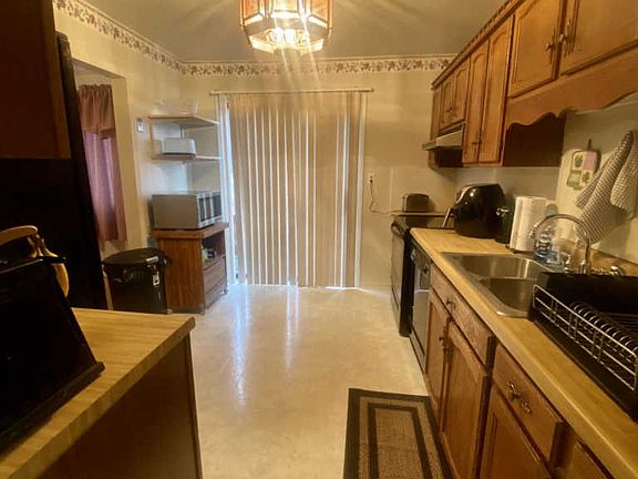 3rd image of 5938 Sierra Dr