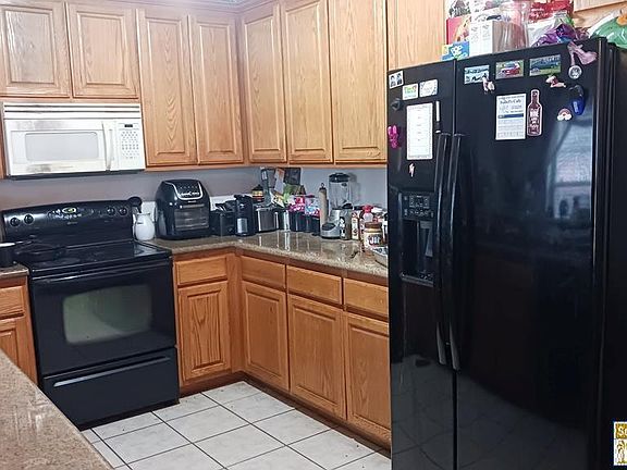 2nd image of 113 E Pike St #11-78597S
