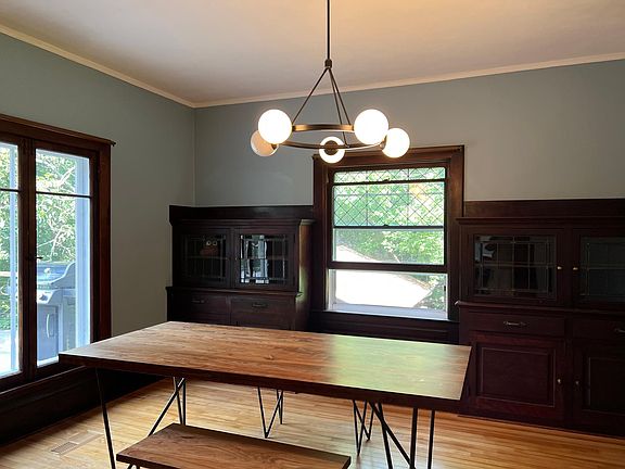2nd image of 87 Orlin Ave SE