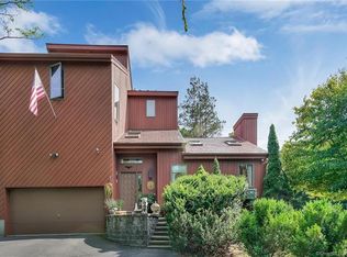 2 Bayview Ter, New Fairfield, CT 06812