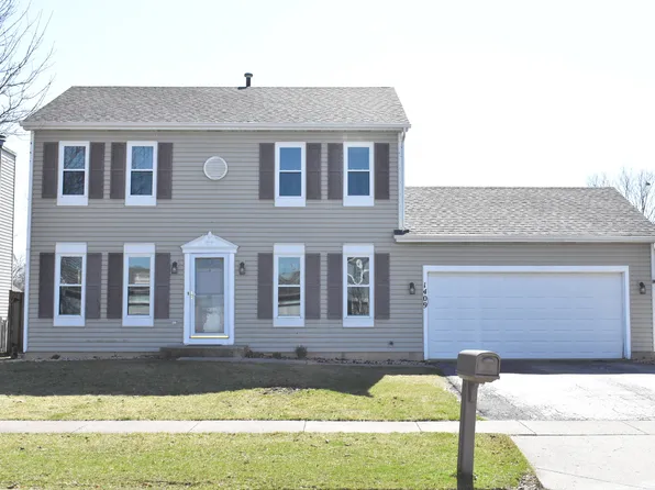1409 Knotty Pine Dr, Elgin, IL 60123