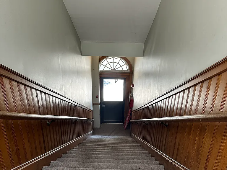 100 Cabot St #7 — Photo 16