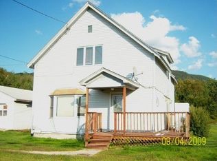 553 Lancaster Rd, Groveton, NH 03582