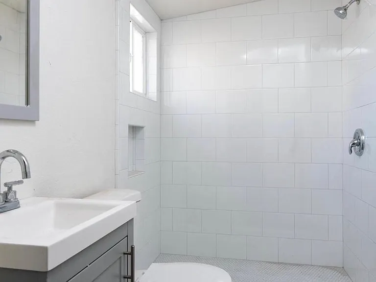167 E Barnett St — Photo 11