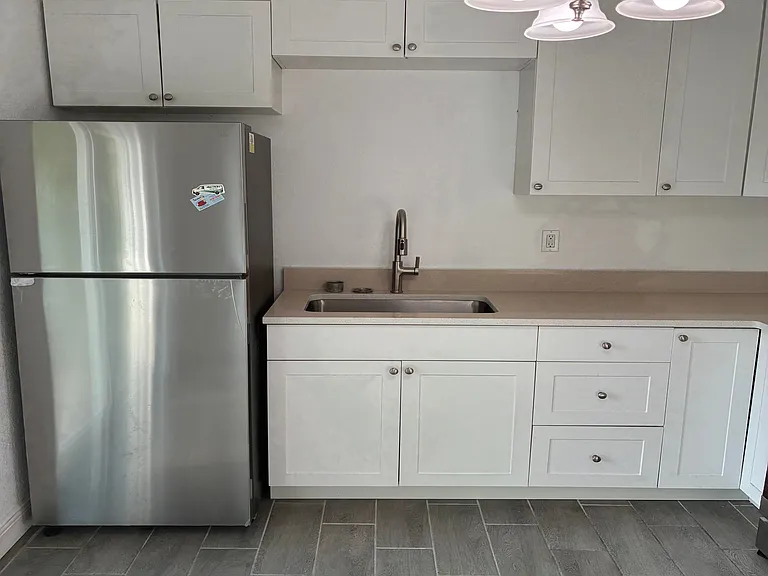 3287 Great Neck St — Photo 17