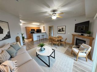 470 N 1st Ave APT 203, Iowa City, IA 52245