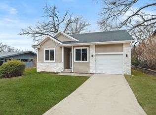 926 59th St, Des Moines, IA 50312