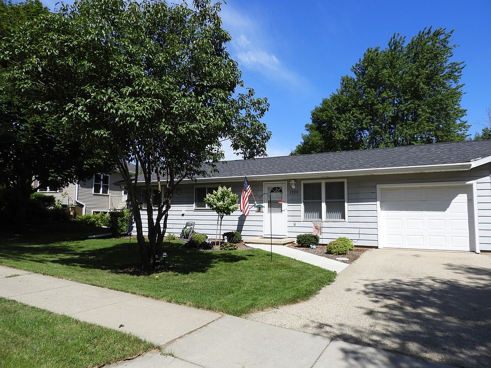 1st image of 1920 Eastwood Way