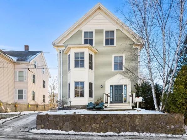 26 Village St #1, Marblehead, MA 01945