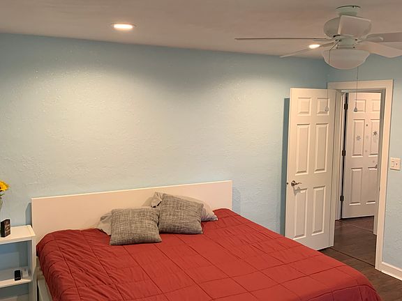 4th image of 75 Lynn St