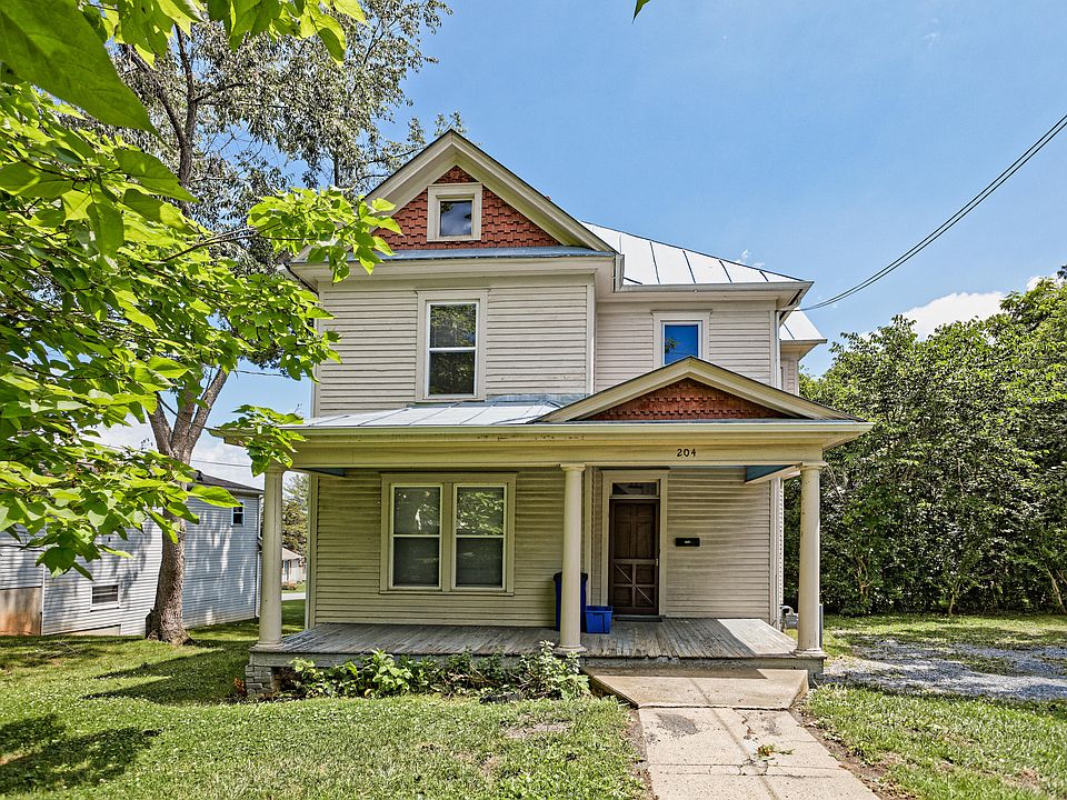 1st image of 204 Houston St