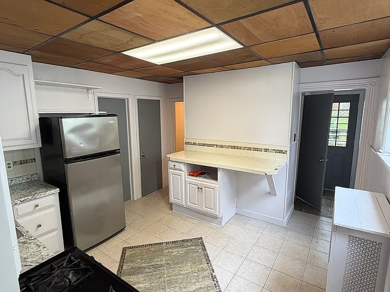 1413 Bulwer St #1 — Photo 10