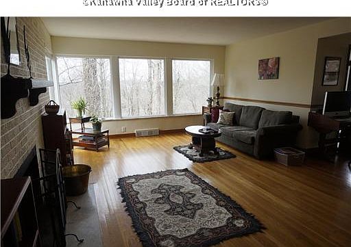 3rd image of 2034 Weberwood Dr