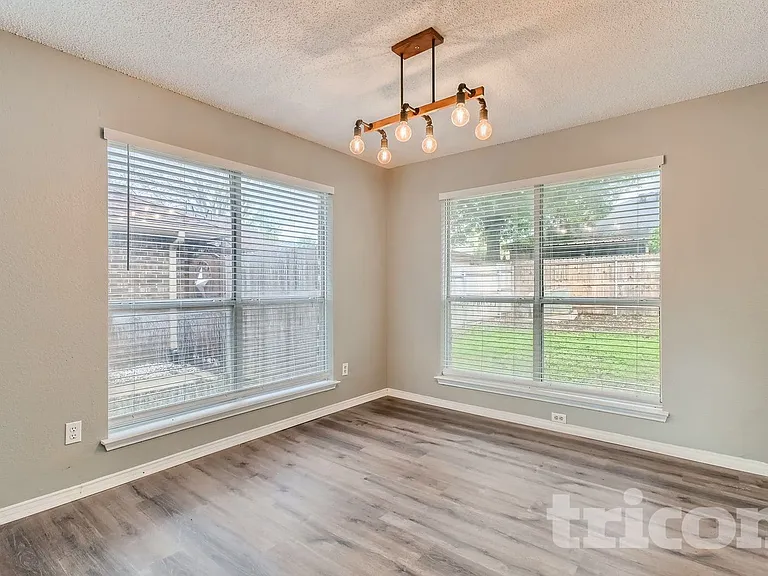 8316 Auburn Dr — Photo 12