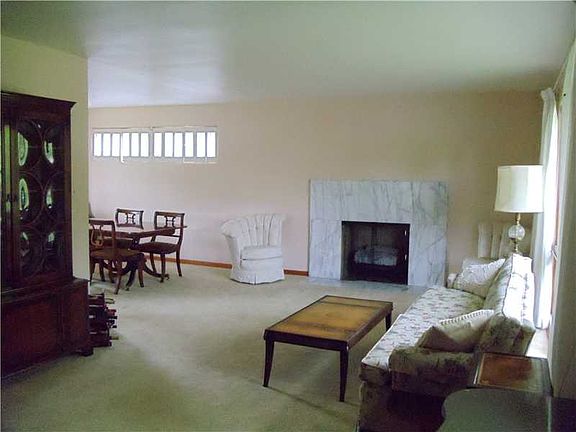 2nd image of 1607 Fairmont St