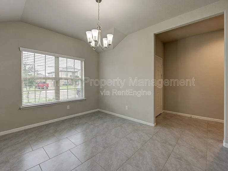 8002 Carillon Way — Photo 3