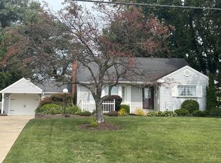 811 Berlin Rd, Huron, OH 44839