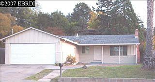 1st image of 10 Coleen Ct