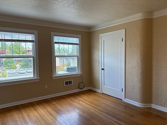3rd image of 3212 Wetmore Ave #4