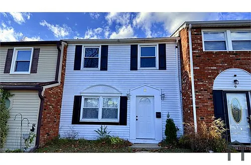 8 Radford Pl Photo 1