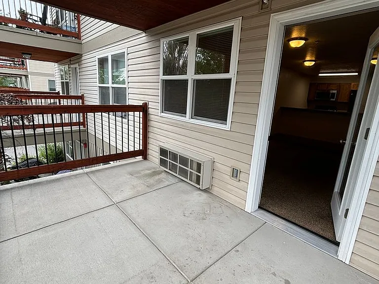 1661 Shindig Dr — Photo 4