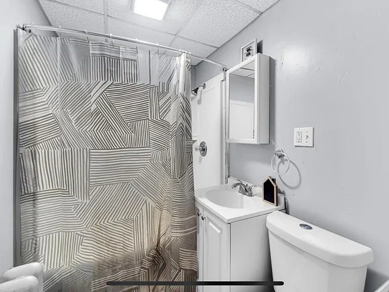 161 Kensington Ave #1L — Photo 6