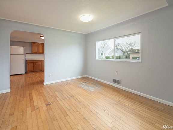 5th image of 501 A St NE