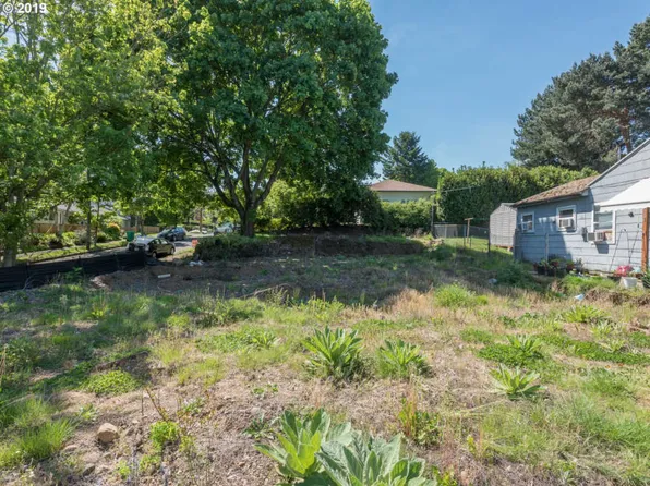 4038 NE Prescott St, Portland, OR 97211