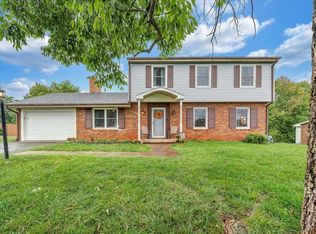 640 Olney Rd, Vinton, VA 24179