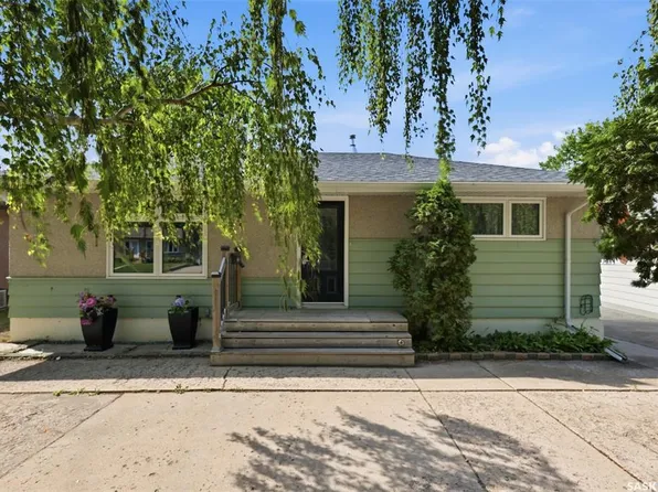 131 Ottawa AVENUE S, Saskatoon, SK S7M 3L4
