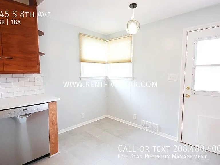 645 S 8th Ave — Photo 5